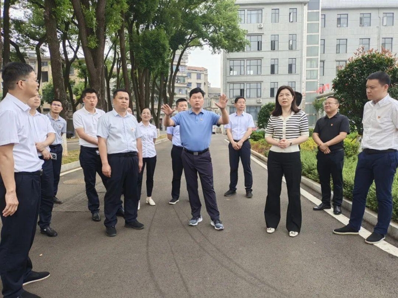 �����£����y�c�a�̰�̃��� һ�e�Z��ȫ������������������