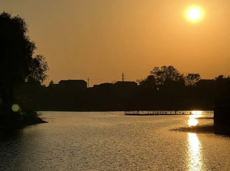 ���������ǖ|��ס���𣬶����佭���������ԃr��